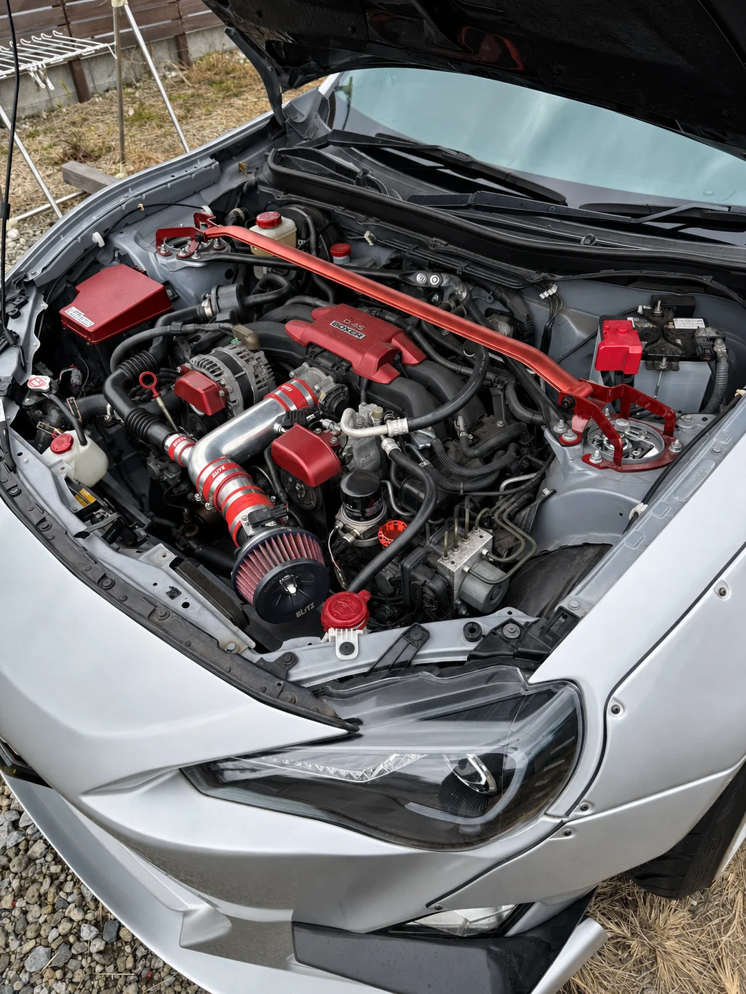 H様のGT86に搭載されたFA20エンジンとカスタムされたエンジンルーム